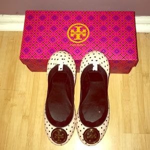 Polka Dot Tory Burch Caroline 2 Flats, size 9